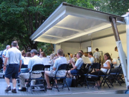 182437403effa1364f o